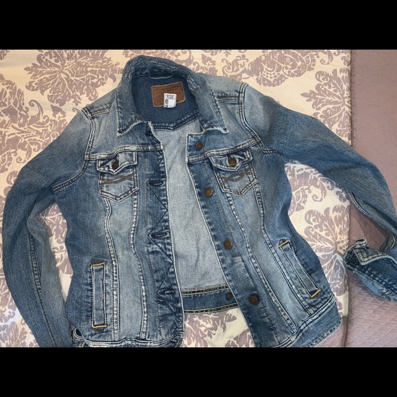Medium Jean Jacket - Picture 1 of 2